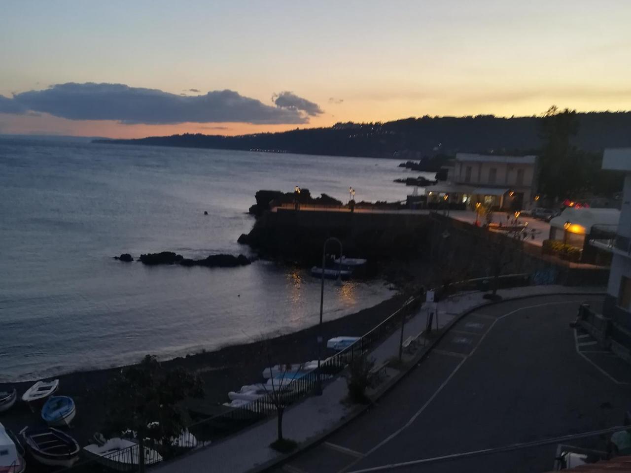 B&B La Spiaggetta Di Stazzo Acireale Exterior photo